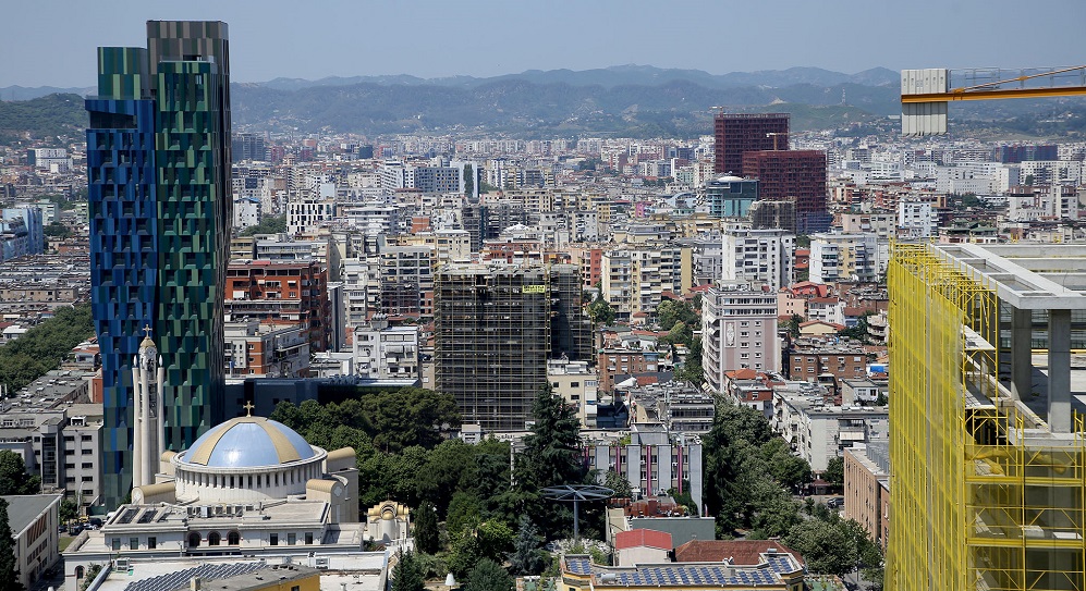 Shtrenjtohet me 14 per qind periferia ne Tirane, Europa ul cmimet e banesave